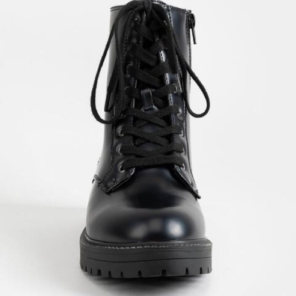 Sugar Shoes Nwt Sugar Womens Kaedy Combat Boots Poshmark